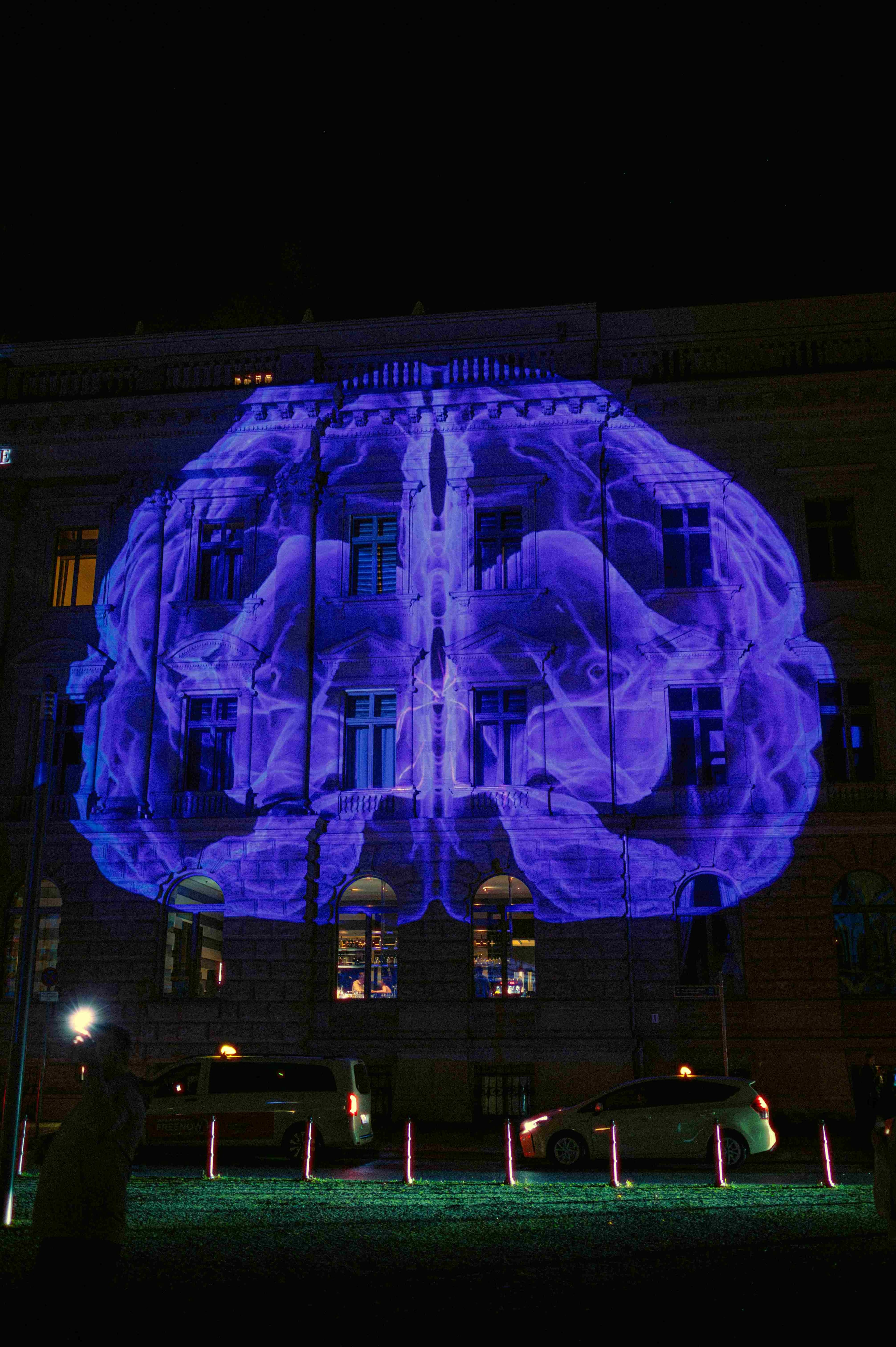 Mapping monumental